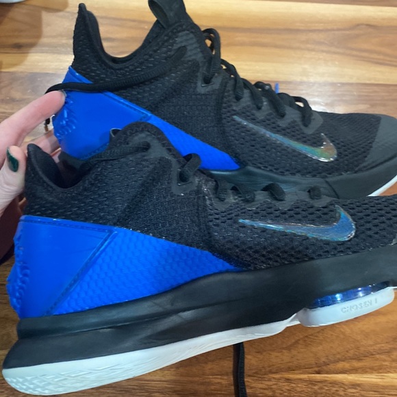 Nike Zoom LeBron Witness 4 Black Hyper Cobalt Blue BV7427-007 size 9.5 - Picture 3 of 5